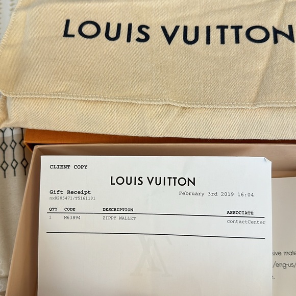 Beautiful Louis Vuitton Zippy - Picture 2 of 10
